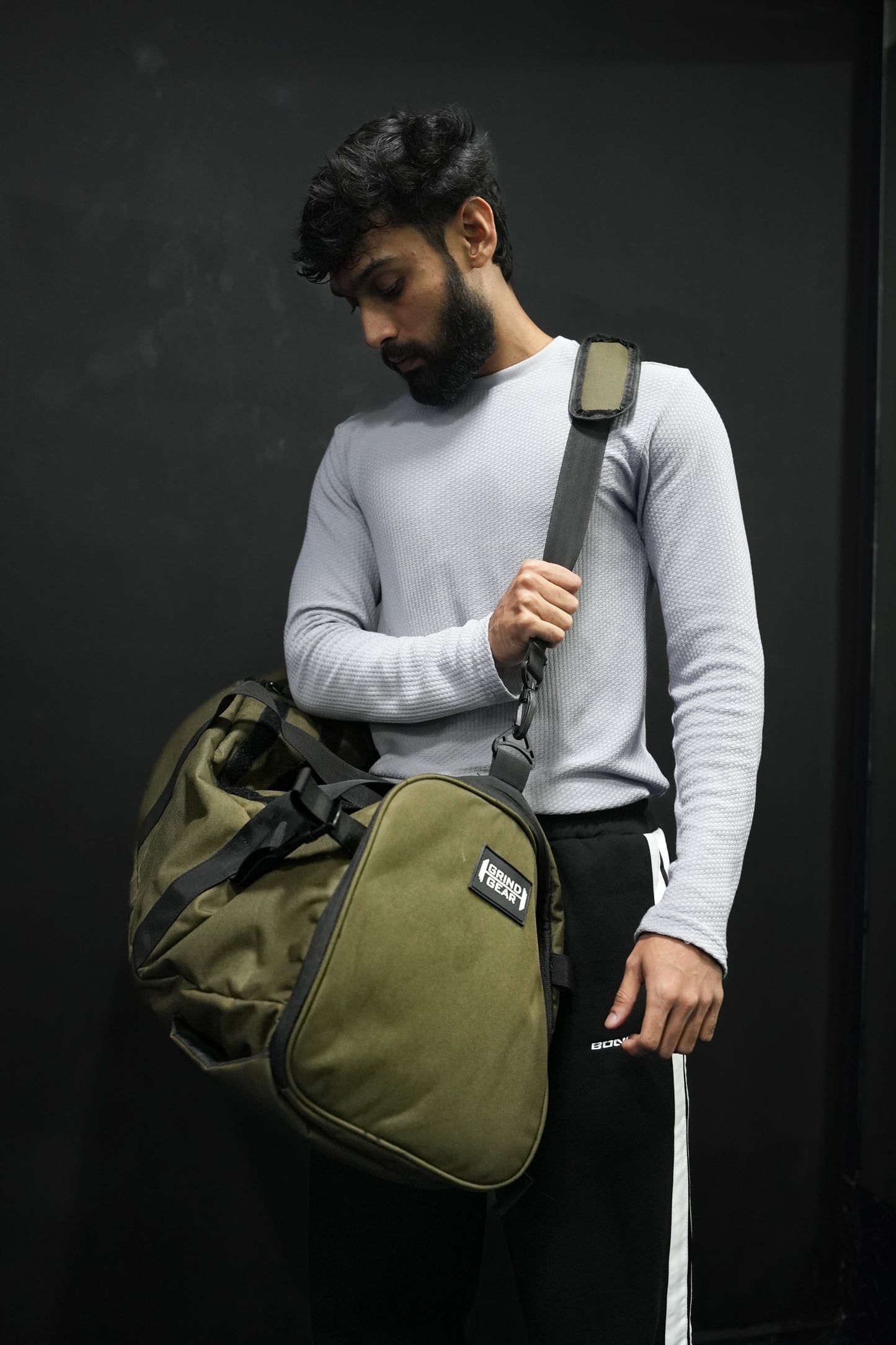 POWERLIFTING DUFFLE BAG 40L WITH BELT HOLDER